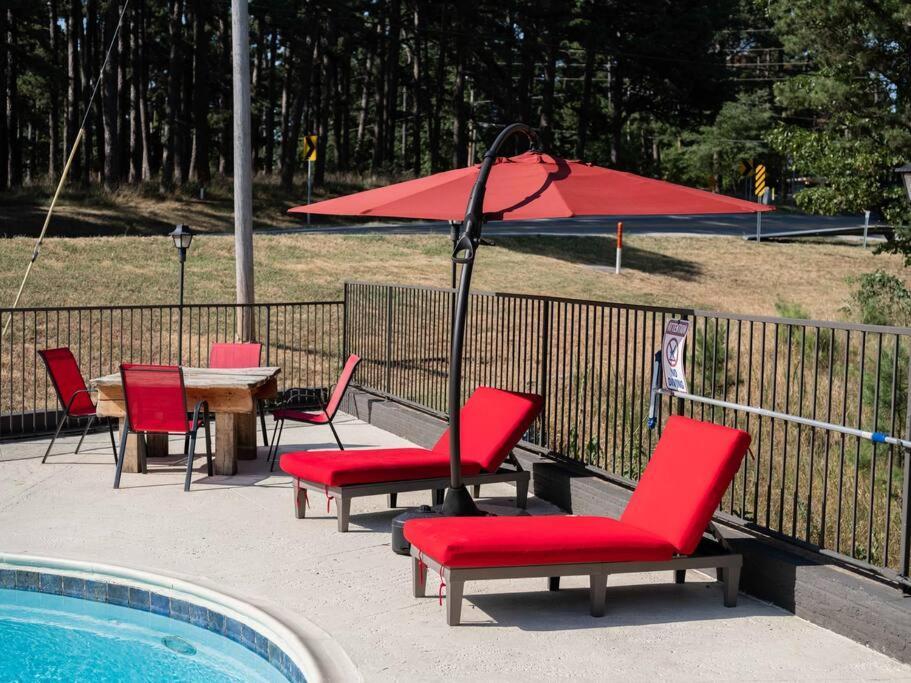 Stonegate Lodge King Bed Wifi 50In Roku Tv Salt Water Pool Room #102 尤里卡斯普林斯 外观 照片